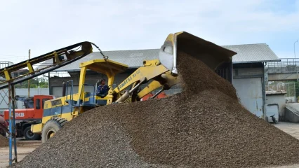 pasir buatan - pasir alam - material untuk bangunan